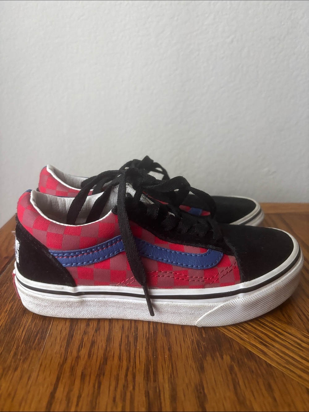 VANS Checkerboard Low-Top Sneakers with Blue/Red/yellow/black
